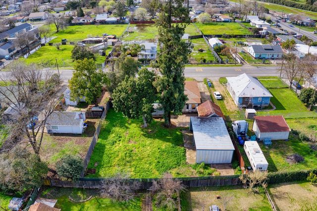 6219 Dunning Ave, Linda, CA 95901