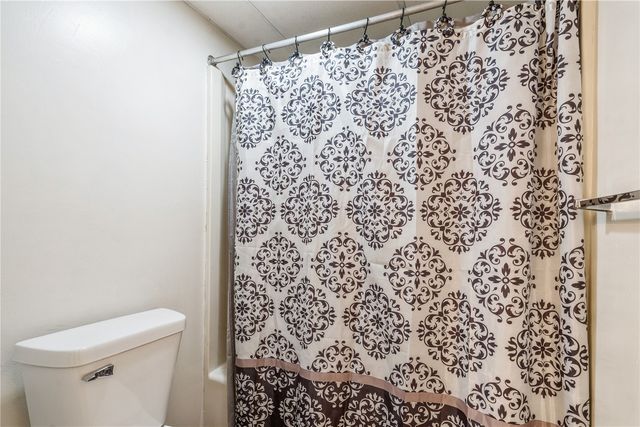 2955 Bowling Street SW 238, Cedar Rapids, IA 52404