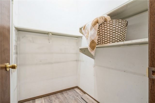 2955 Bowling Street SW 238, Cedar Rapids, IA 52404