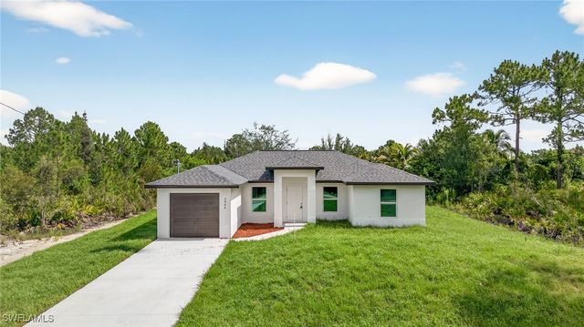 2904 44th ST W, Lehigh Acres, FL 33971