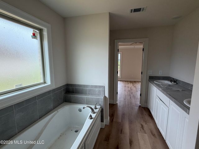 163 Madisonville Drive, Canton, MS 39046