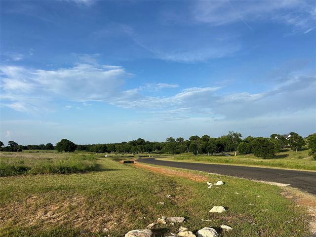10549 Sunny Meadow Drive, Chappell Hill, TX 77426