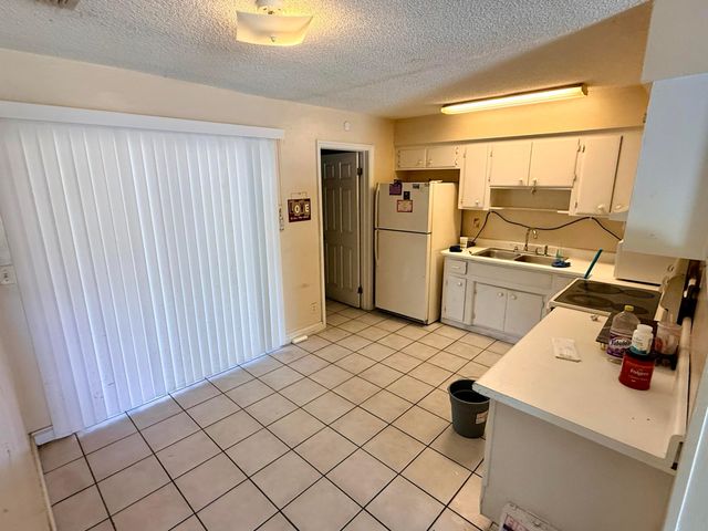 6885 SW 16th Court, North Lauderdale, FL 33068