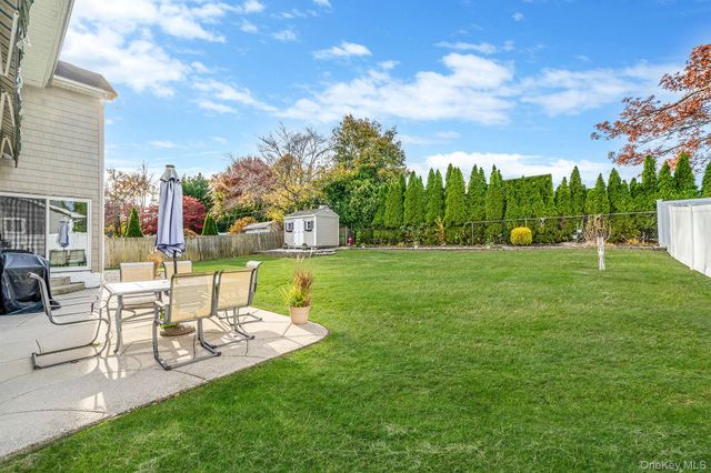 106 Fifty Acre Road S, Smithtown, NY 11787