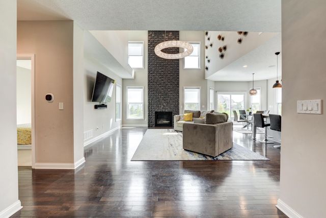 5581 Meadowhaven Drive, Powell, OH 43065