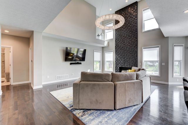 5581 Meadowhaven Drive, Powell, OH 43065