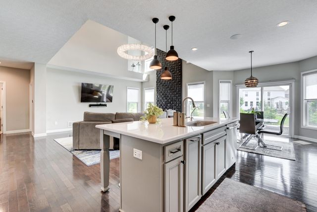 5581 Meadowhaven Drive, Powell, OH 43065