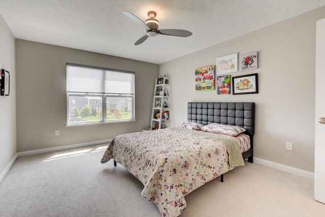 5581 Meadowhaven Drive, Powell, OH 43065