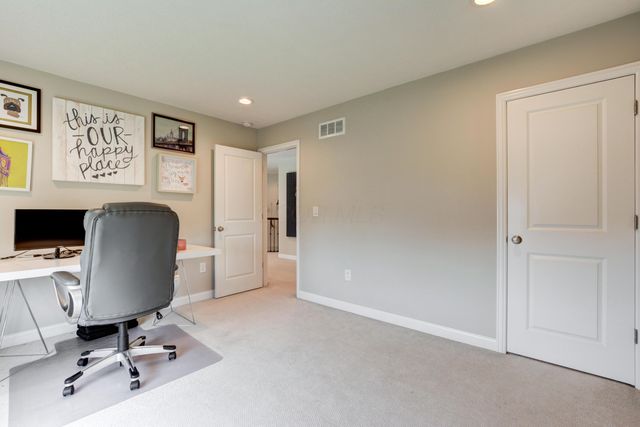5581 Meadowhaven Drive, Powell, OH 43065