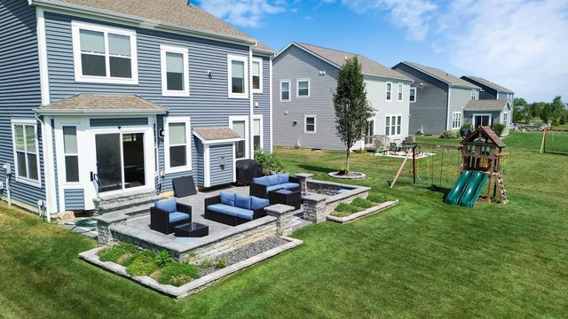 5581 Meadowhaven Drive, Powell, OH 43065
