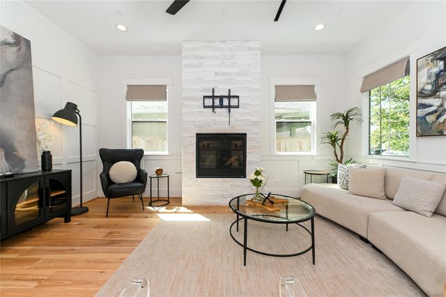 1512 Ashland Street, Houston, TX 77008