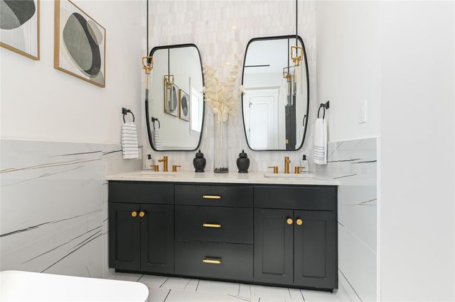 1512 Ashland Street, Houston, TX 77008