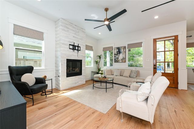 1512 Ashland Street, Houston, TX 77008