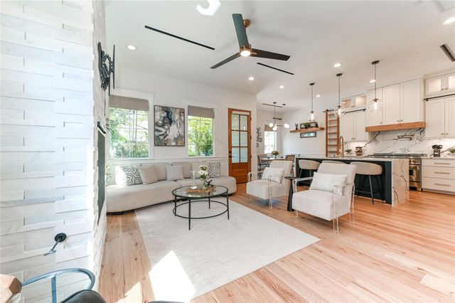 1512 Ashland Street, Houston, TX 77008