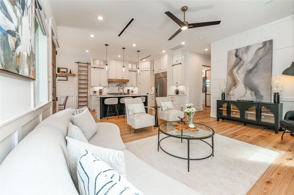 1512 Ashland Street, Houston, TX 77008