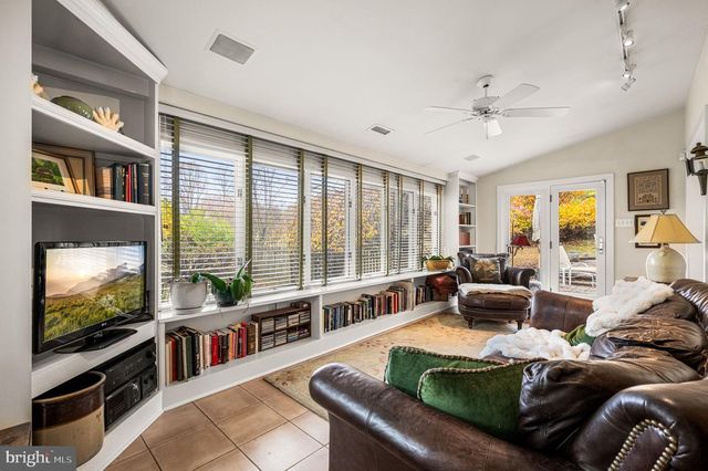 1033 LENAPE ROAD, West Chester, PA 19382