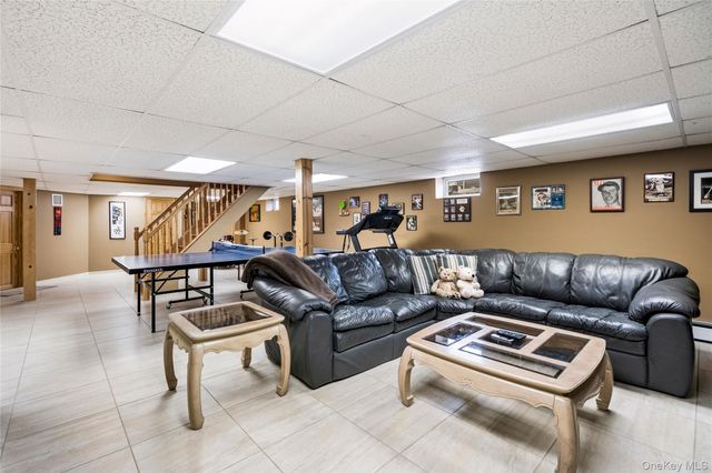 20 Biltmore Boulevard, Massapequa, NY 11758