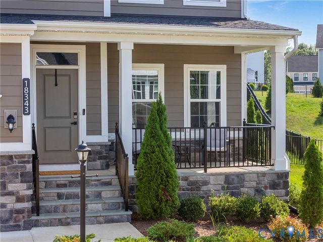 18343 Magnolia Run Ln, Moseley, VA 23120