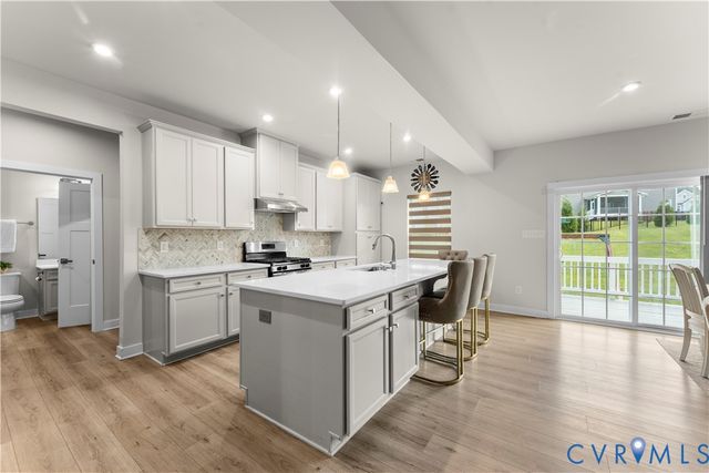 18343 Magnolia Run Ln, Moseley, VA 23120
