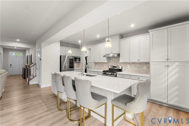 18343 Magnolia Run Ln, Moseley, VA 23120