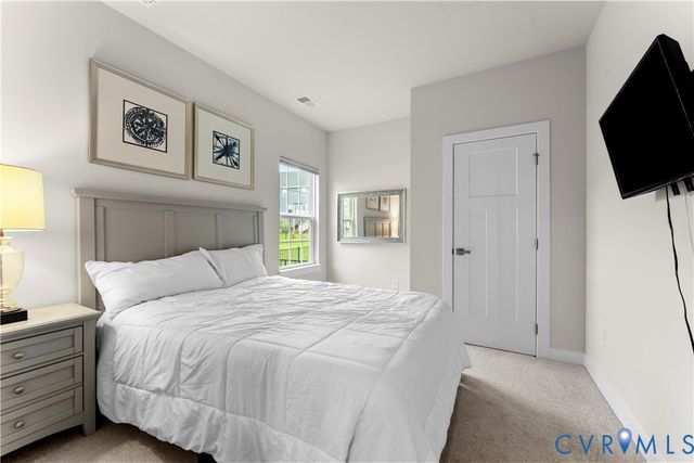 18343 Magnolia Run Ln, Moseley, VA 23120