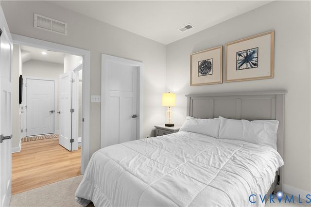 18343 Magnolia Run Ln, Moseley, VA 23120