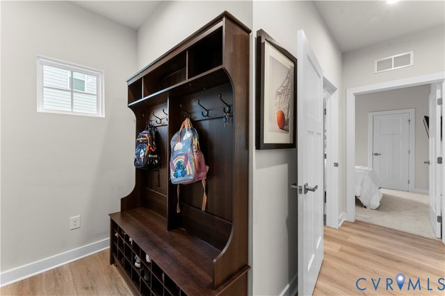 18343 Magnolia Run Ln, Moseley, VA 23120