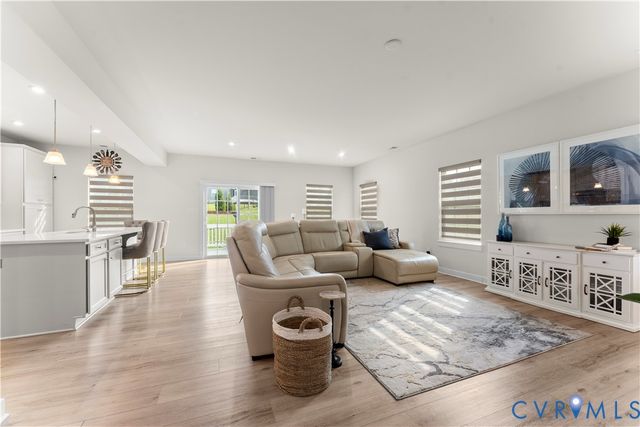 18343 Magnolia Run Ln, Moseley, VA 23120
