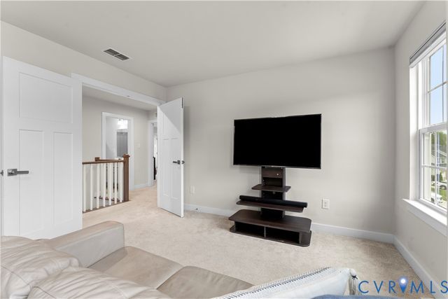 18343 Magnolia Run Ln, Moseley, VA 23120