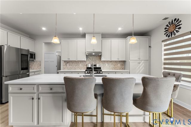 18343 Magnolia Run Ln, Moseley, VA 23120