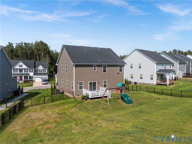 18343 Magnolia Run Ln, Moseley, VA 23120