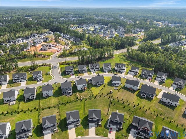 18343 Magnolia Run Ln, Moseley, VA 23120