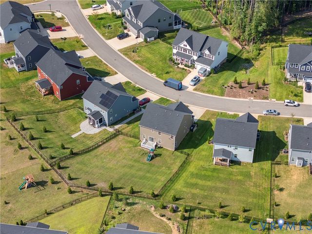 18343 Magnolia Run Ln, Moseley, VA 23120