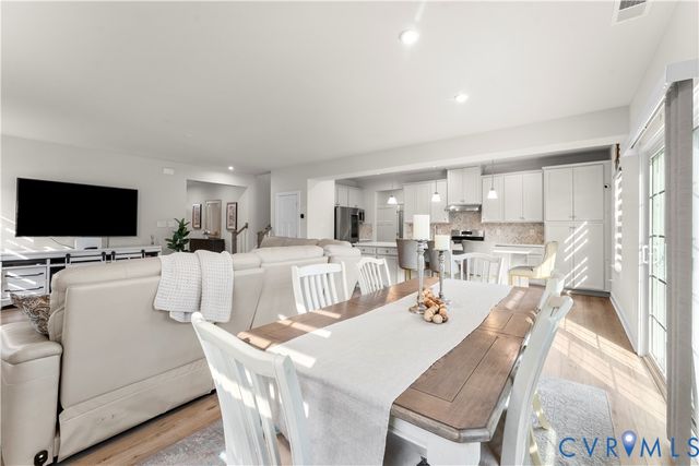 18343 Magnolia Run Ln, Moseley, VA 23120