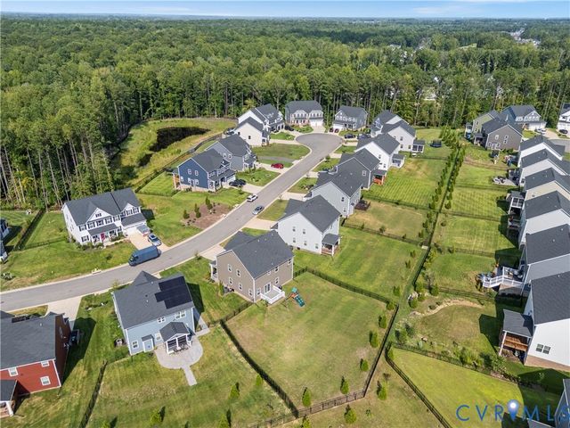 18343 Magnolia Run Ln, Moseley, VA 23120