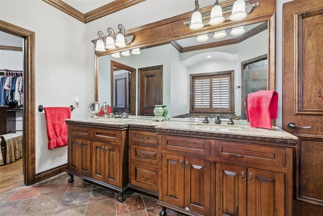 2708 Portofino Place, Edmond, OK 73034