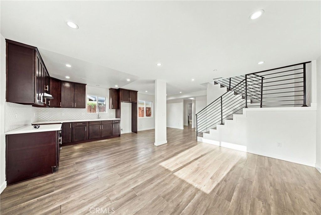 9577 Maie, Los Angeles, CA 90002 — photo 5