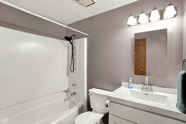 5851 Assembly Lane, Indianapolis, IN 46254