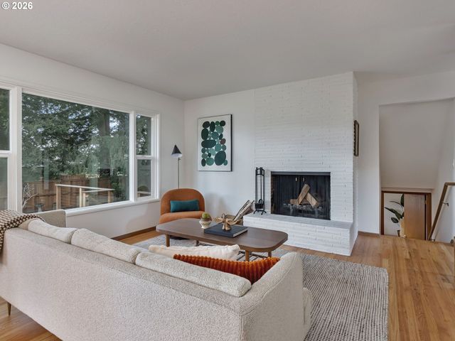 5525 Sw CHERRY Ave, Beaverton, OR 97005