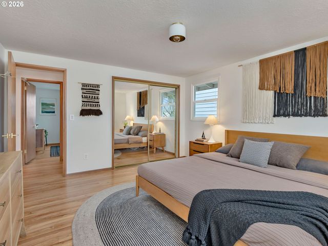 5525 Sw CHERRY Ave, Beaverton, OR 97005