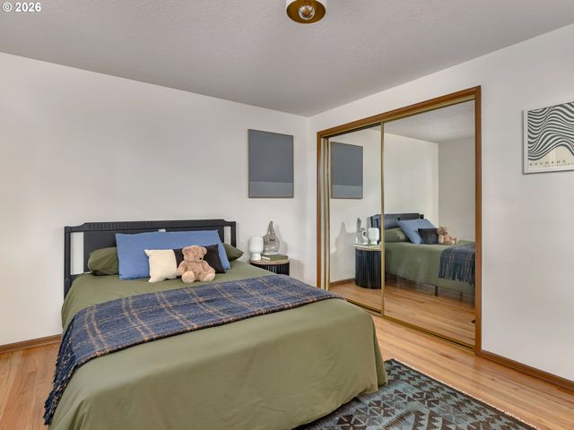 5525 Sw CHERRY Ave, Beaverton, OR 97005