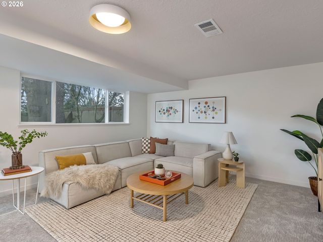 5525 Sw CHERRY Ave, Beaverton, OR 97005