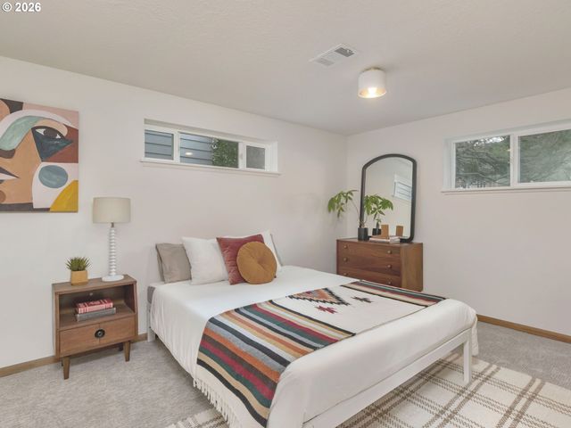 5525 Sw CHERRY Ave, Beaverton, OR 97005