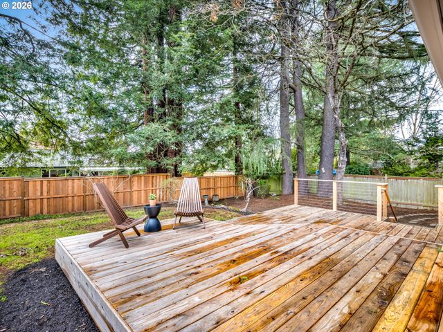 5525 Sw CHERRY Ave, Beaverton, OR 97005