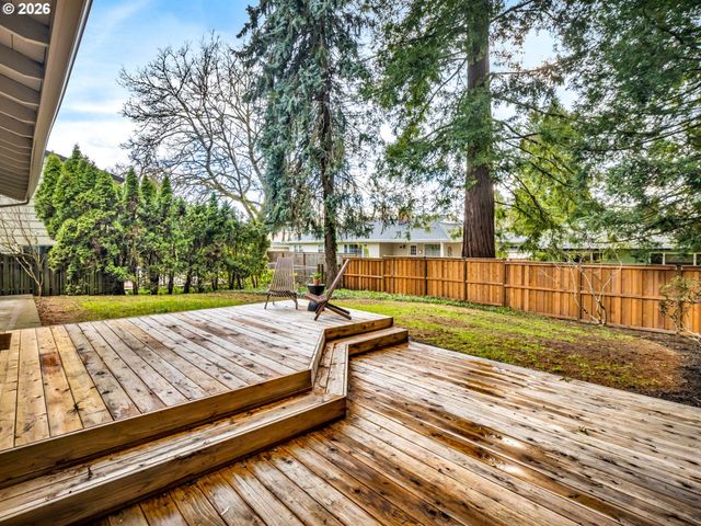 5525 Sw CHERRY Ave, Beaverton, OR 97005