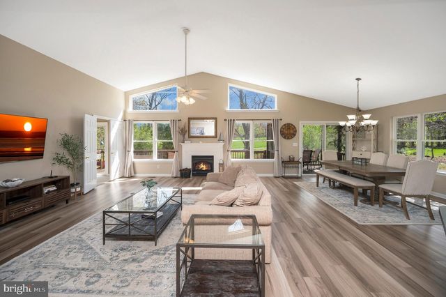 521 LIBERTY BLVD, Locust Grove, VA 22508