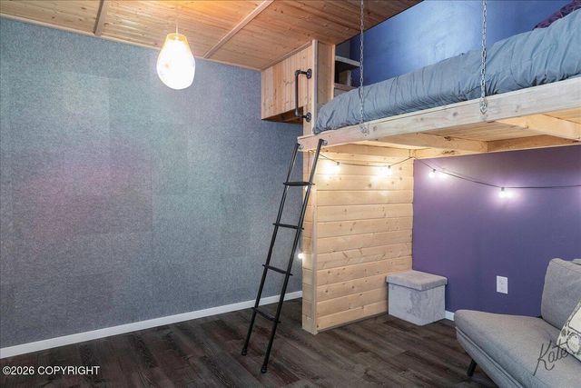 691 Steele Creek Road, Fairbanks, AK 99712