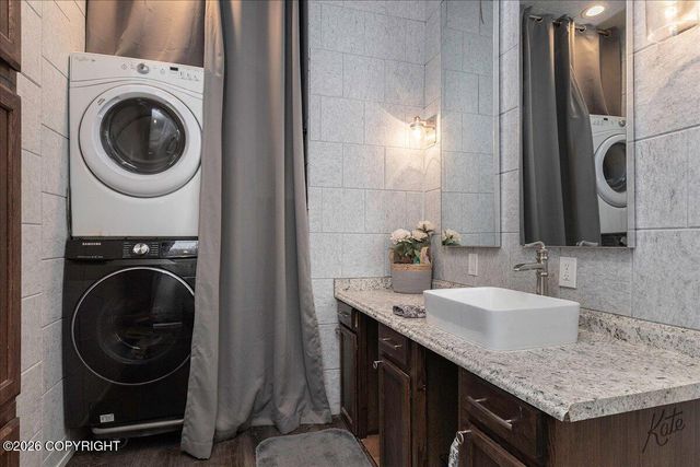 691 Steele Creek Road, Fairbanks, AK 99712