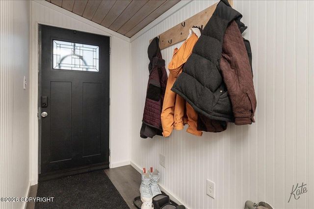 691 Steele Creek Road, Fairbanks, AK 99712