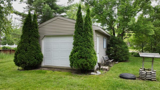 4344 Bay Road, Gladwin, MI 48624